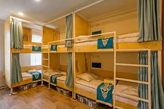 Хостелы Koisha Бишкек Спальное место на двухъярусной кровати в общем номере для мужчин-4